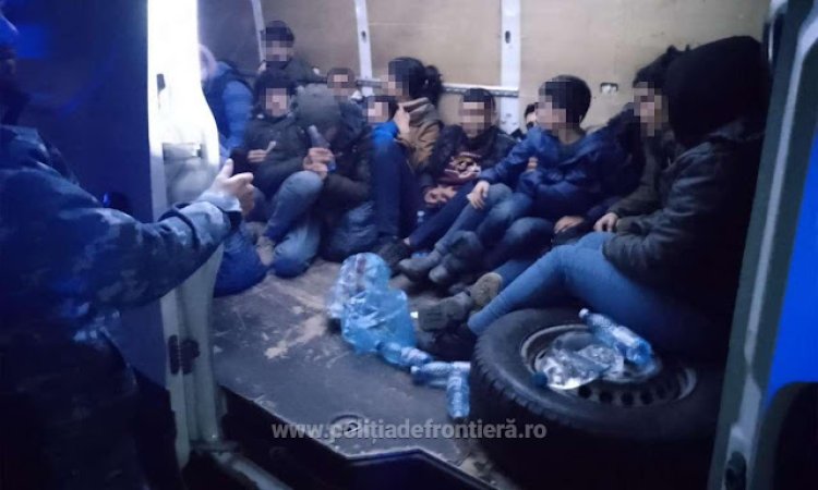 20 de cetățeni sirieni depistati de polițiștii de frontieră la Golenți