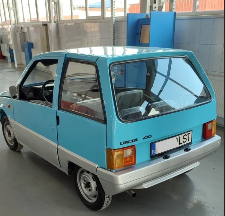 Fiara de plastic. Povestea Daciei „Lăstun“ Maxi, un Fiat 500 al românilor, care nu a mai ieșit pe poartă