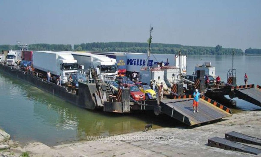 Se reia tranzitul cu feribotul, peste Dunăre la Bechet