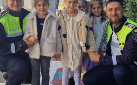 80 de micuți vizitați de poliţişti în Craiova