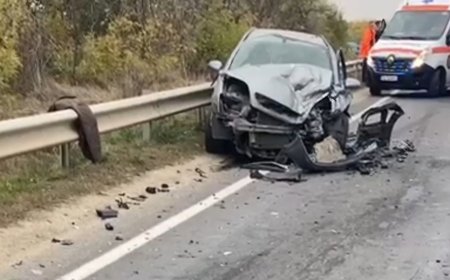 Accident grav la Cârcea. Traficul este blocat