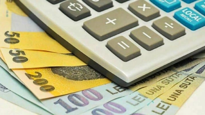 Ce taxe cresc de la 1 ianuarie 2026. După un an greu, se anunță unul și mai greu
