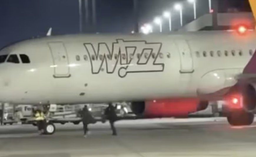 Doi români au fugit pe pistă la Köln ca să oprească un avion Wizz Air